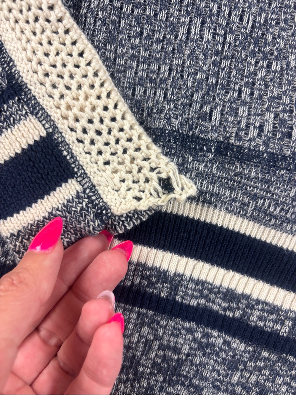 WE THE FREE Women’s Blue/Cream Sock Monkey Henley Top Crochet Cuff size: Medium - Picture 3 of 7